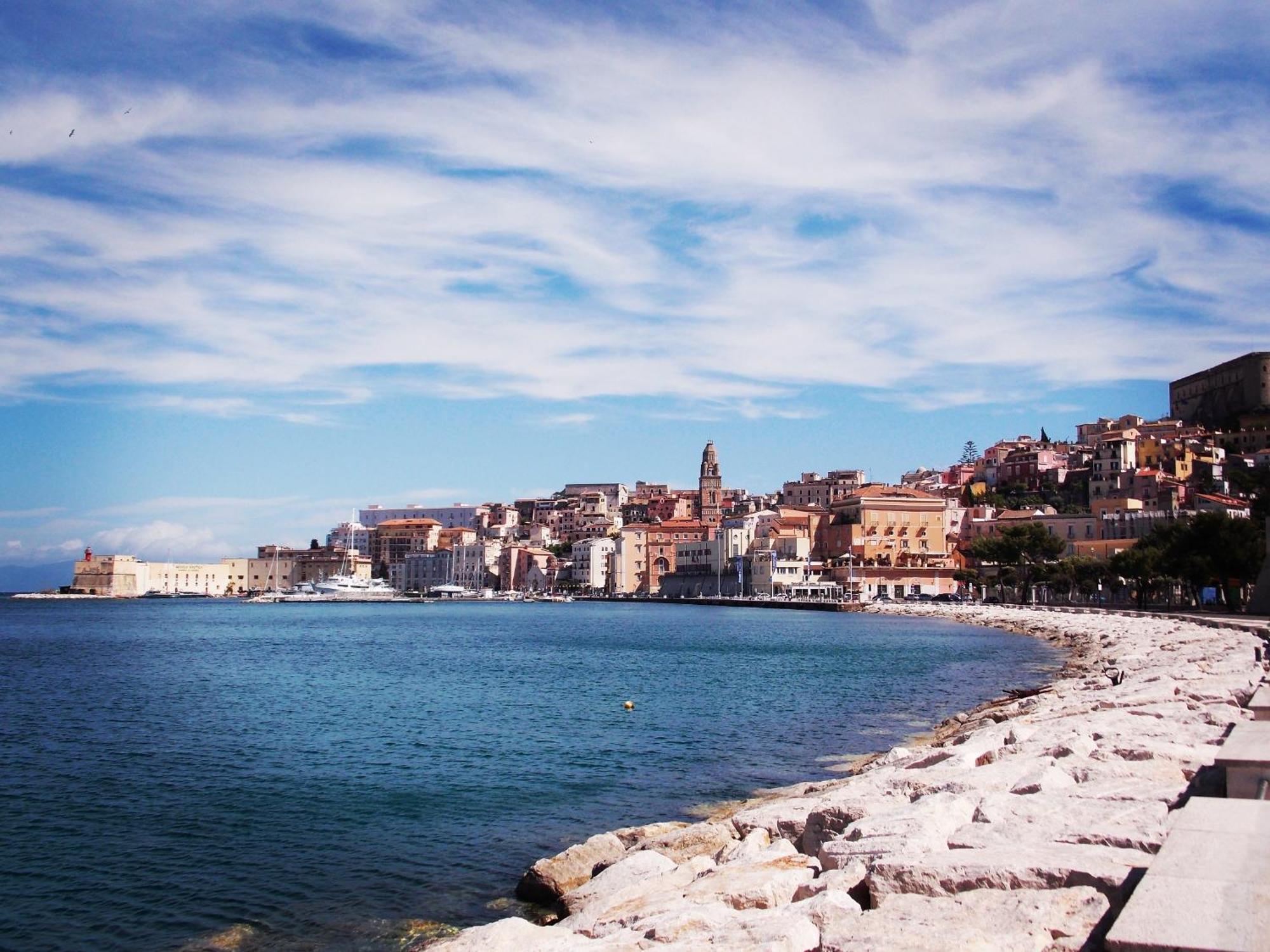 Oltre Il Mare Guest House Гаета Екстериор снимка