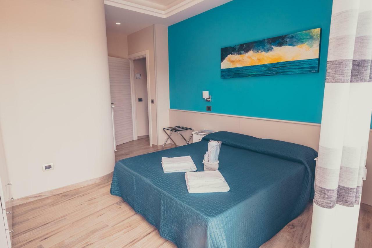 Oltre Il Mare Guest House Гаета Екстериор снимка