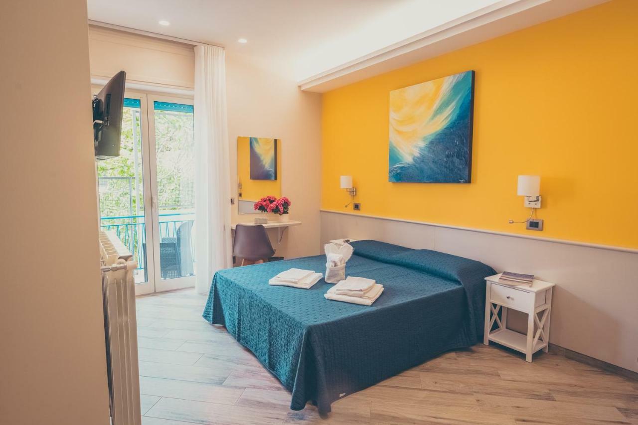 Oltre Il Mare Guest House Гаета Екстериор снимка